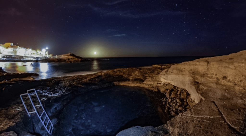 charco de arico de noche