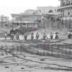 Foto antigua de carrera de motos en el sur de Tenerife
