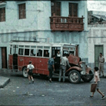 adeje, subsanando una guagua, año 1961