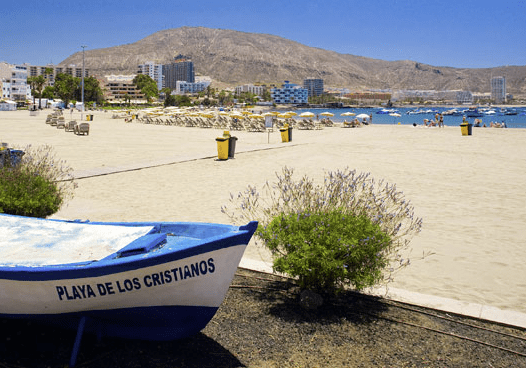 playa de los cristianos en el municipio de arona
