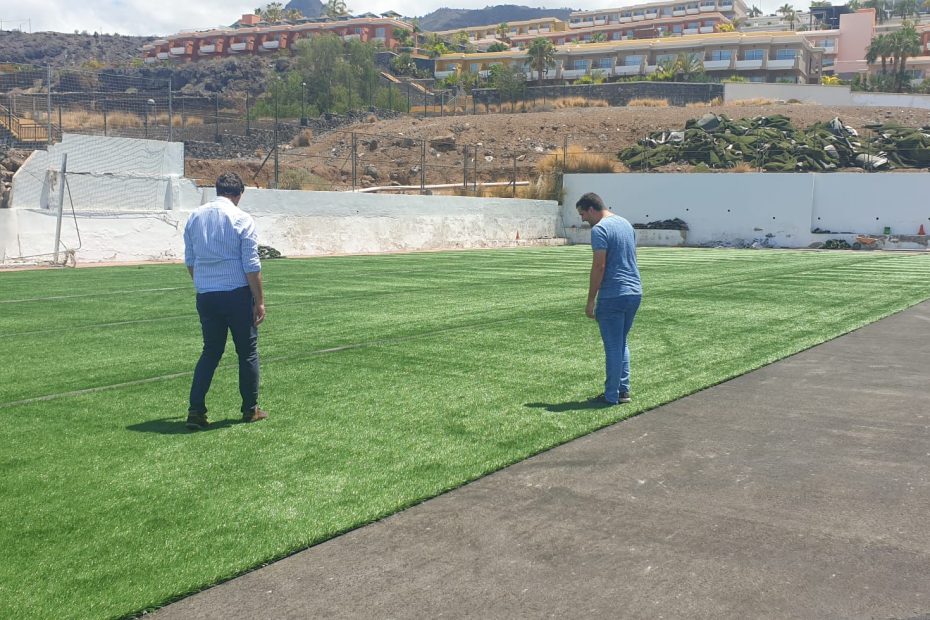 campo de futbol cesped artificial puerto santiago