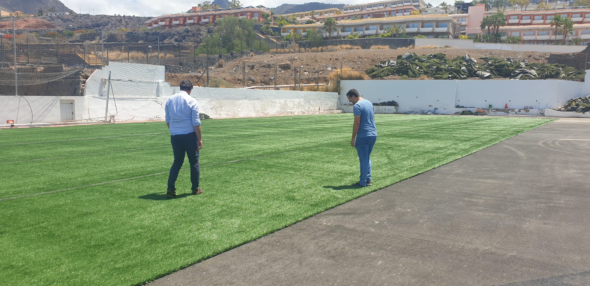 campo de futbol cesped artificial puerto santiago