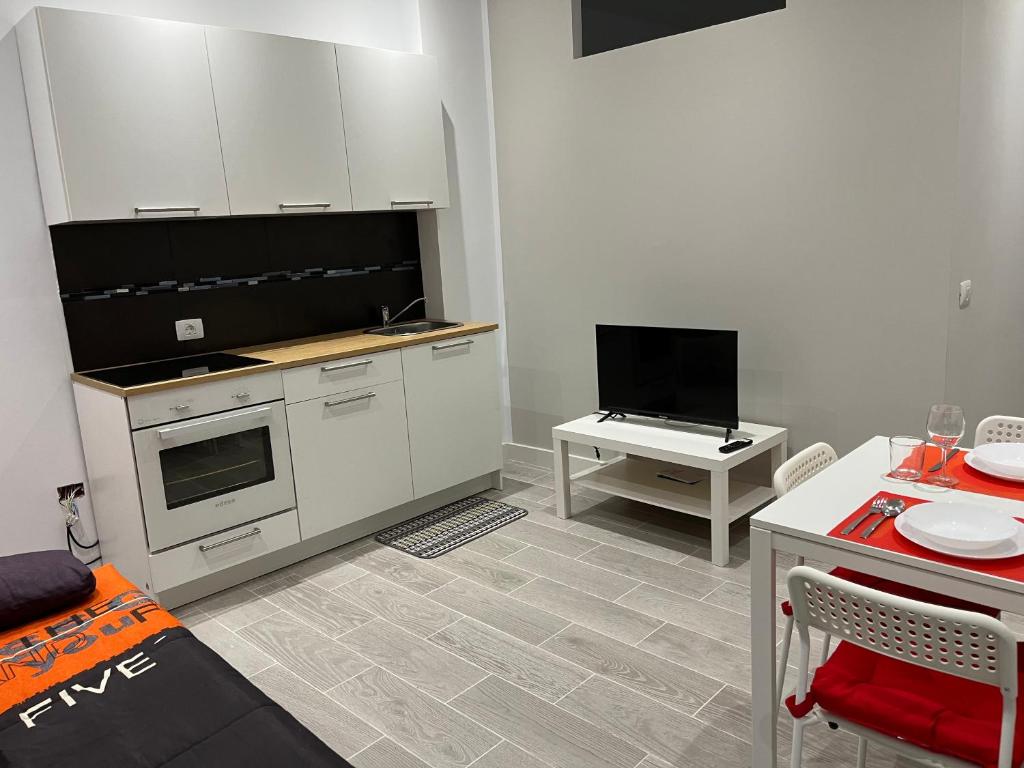 COCINA EN APARTAMENTO TENERIFE SUR