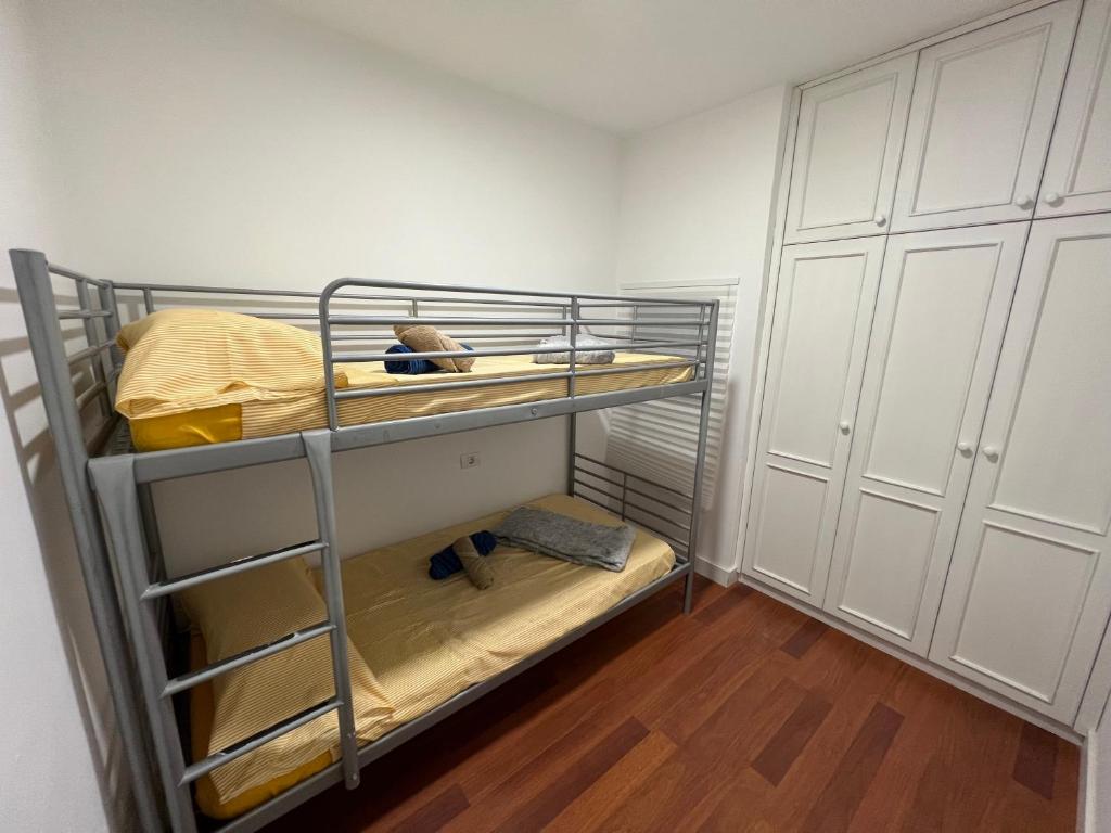 HABITACIÓN DE HOSTAL EN TENERIFE SUR LOS ABRIGOS