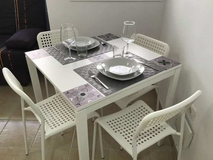 apartamento con mesa para comer en tenerife sur y barato