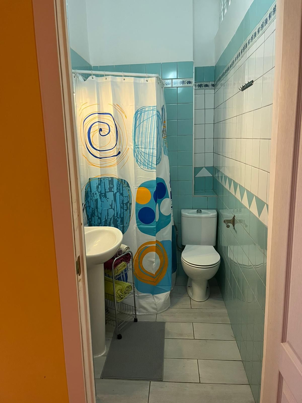 baños de hostal limpios en tenerife sur