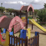 zona de juego en el parque infantil en arona tenerife sur